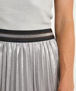 Summum metallic plissérok